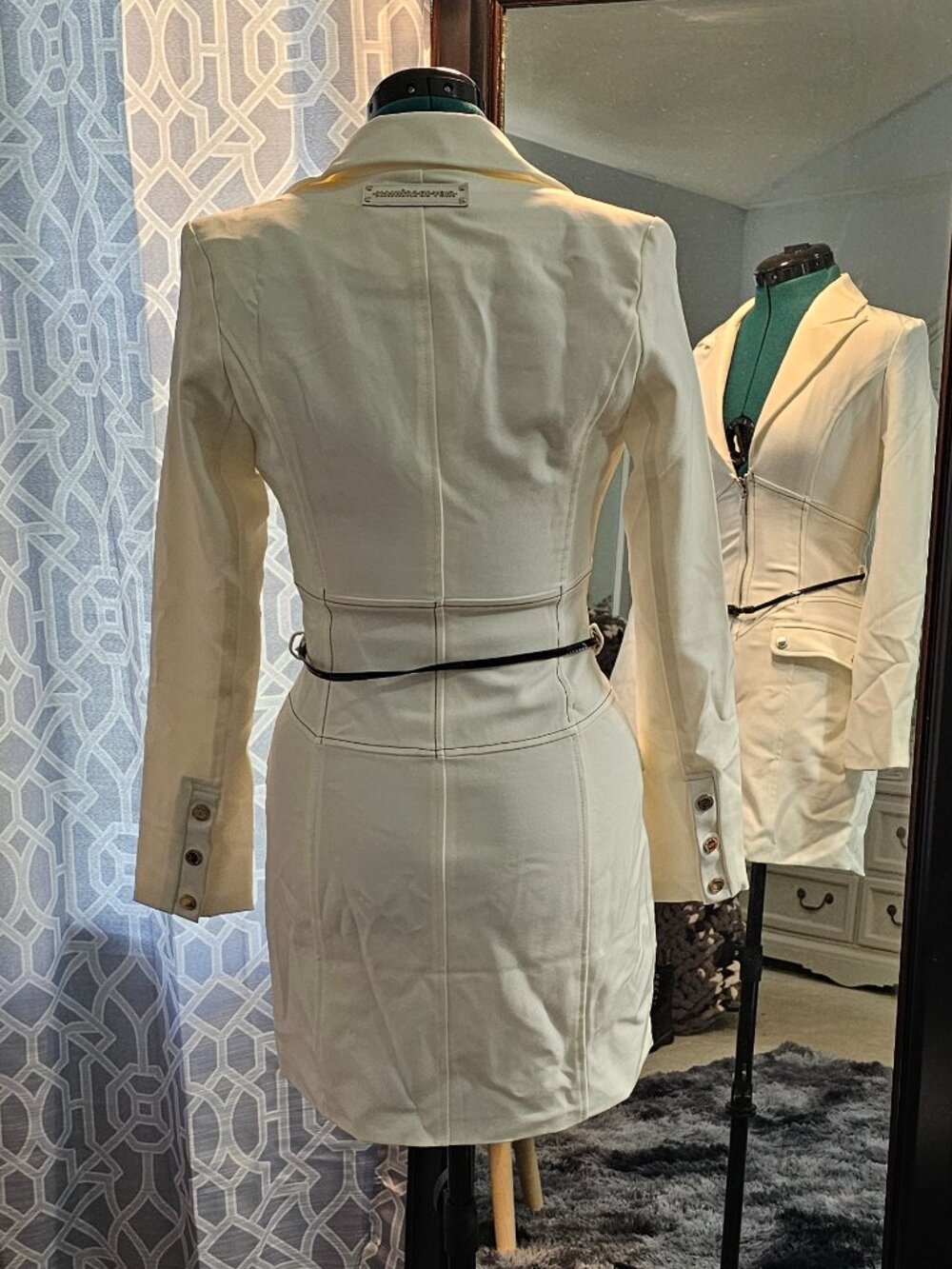 Cream Zip-Front Tailored Dress with Belt - Picture 3 of 9